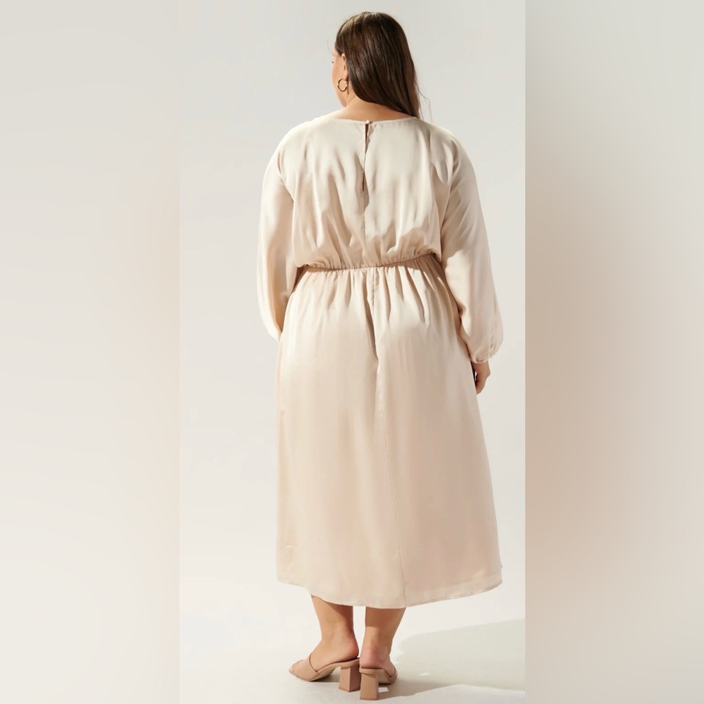 Sugarlips Chateau Satin Champagne Dolman Sleeve Midi Dress - Picture 8 of 9